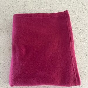 Like new pink fleece travel size  blanket (4’x5’)
